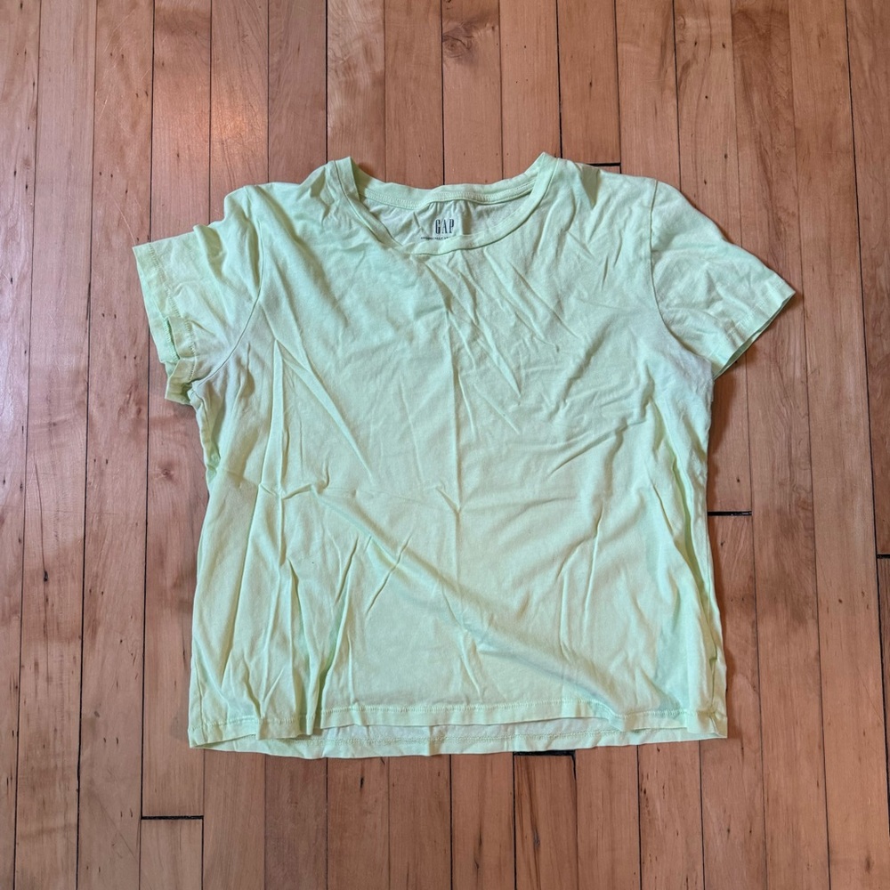 GAP short sleeve tee